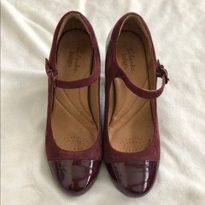 Clark’s burgundy pumps